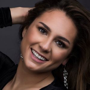 Meet your Posher, Ella